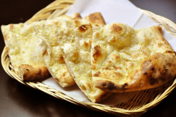 ガーリックナン ガーリックナン