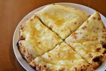 ハニークリームチーズナン ハニークリームチーズナン